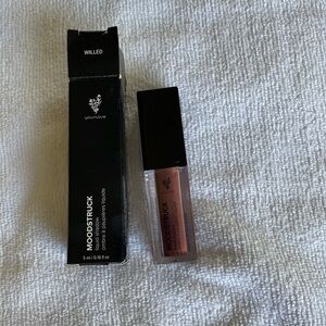 Younique liquid eyeshadow Willed. NIB